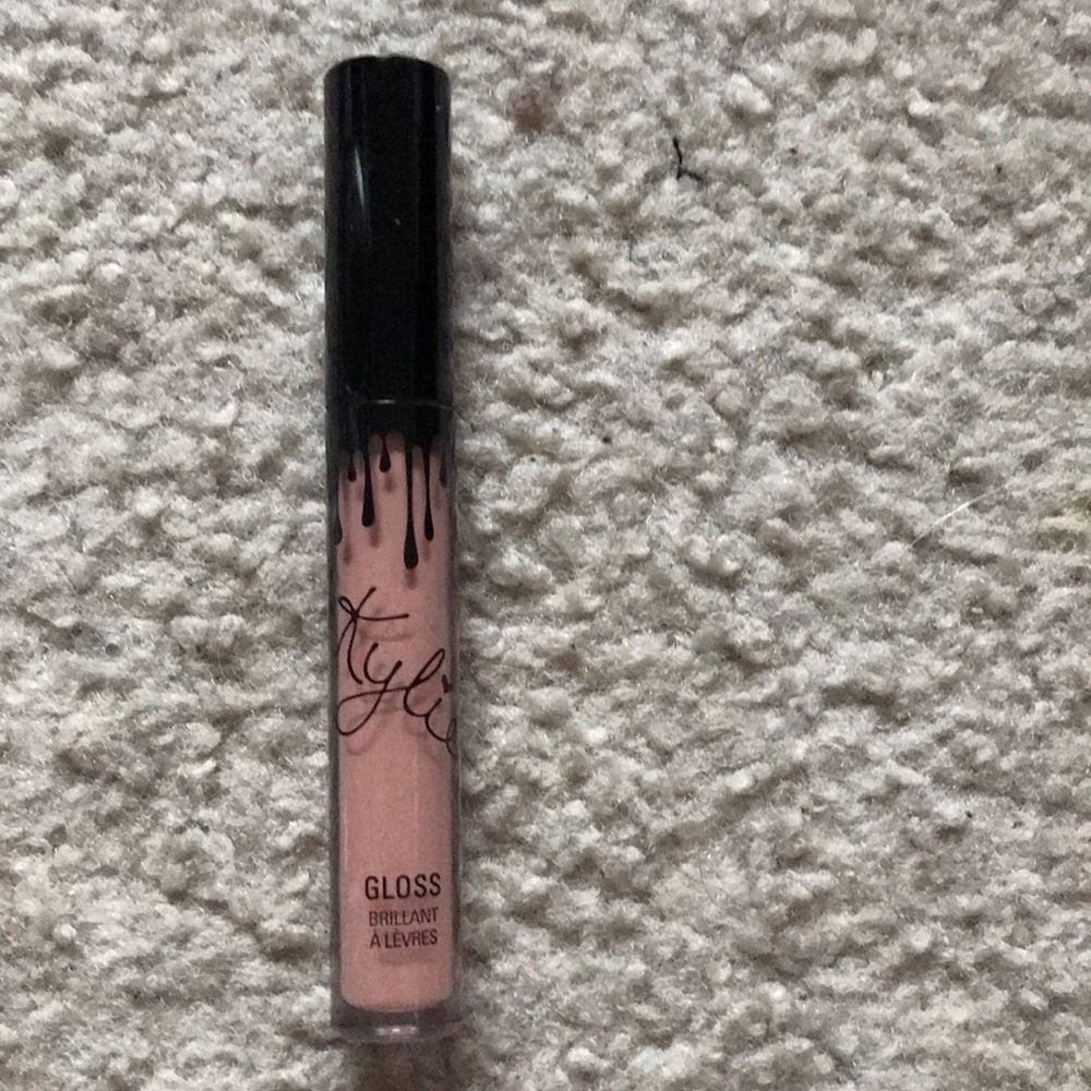 Kylie Jenner lip gloss